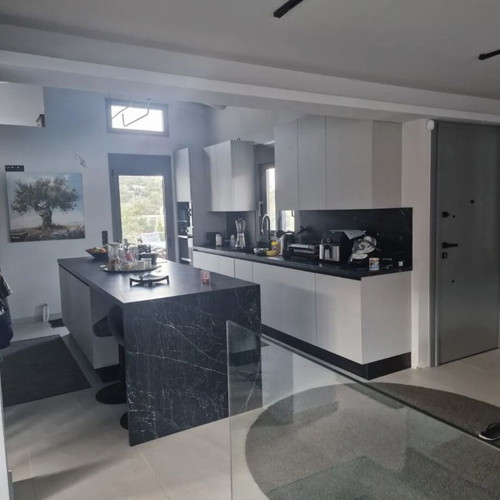 Detached house 170 m² Galazia Akti (Kalyvia) with pool and 3 bedrooms