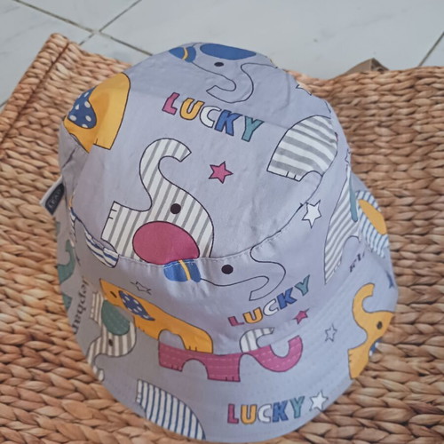Unisex children's hat size 50-52 cm new, colorful