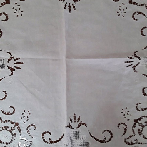 White tablecloth 1.16 x 1.16 m with crochet and handmade embroidery new
