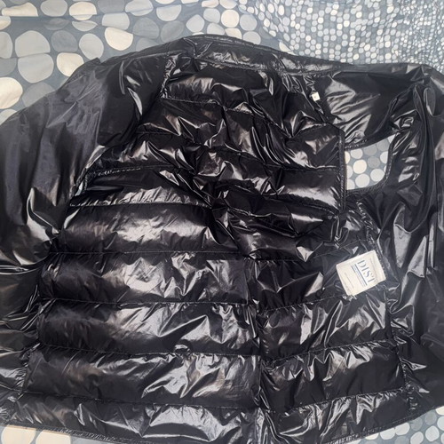 Moncler Gillet like new, black, size L