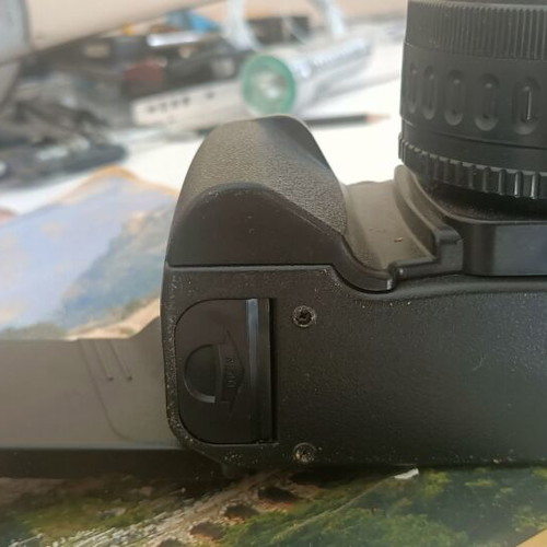 Sony Big Royal View camera new with carrying case and detachable flash