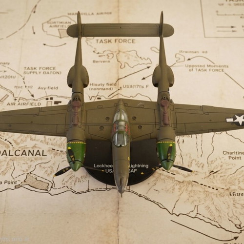 Lockheed P-38 Lightning 1:72 Die-Cast Model Like New