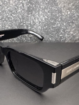 YSL Unisex γυαλιά ηλίου με μαύρο κοκκάλινο σκελετό και μαύρο φακό SL 660 001 σαν καινούργιο