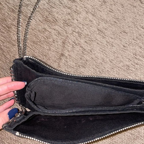 Small crossbody bag used in excellent condition