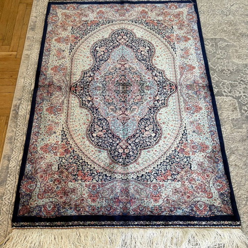 Persian machine-made bamboo silk rug new 117x77 cm