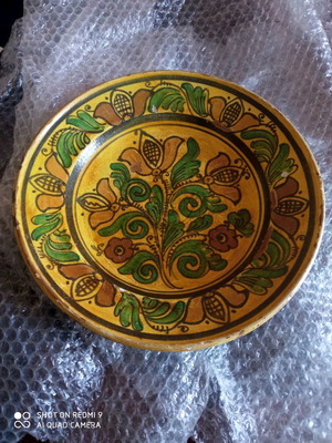 Ceramic wall plate Tsanaka used, old, 28 cm diameter