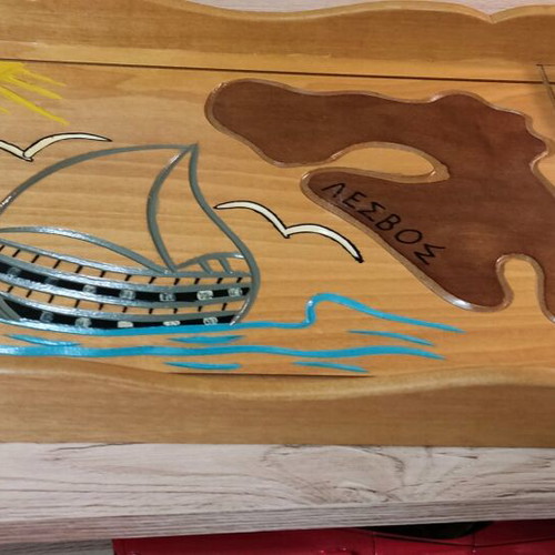 Wooden serving tray like new with decorative Lesvos design