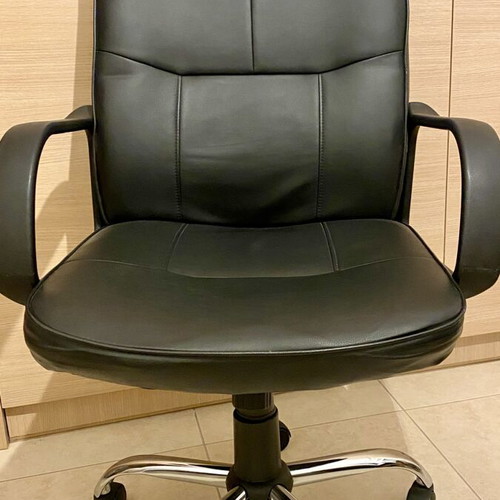SATO office desk set used with rolling drawer and executive chair
