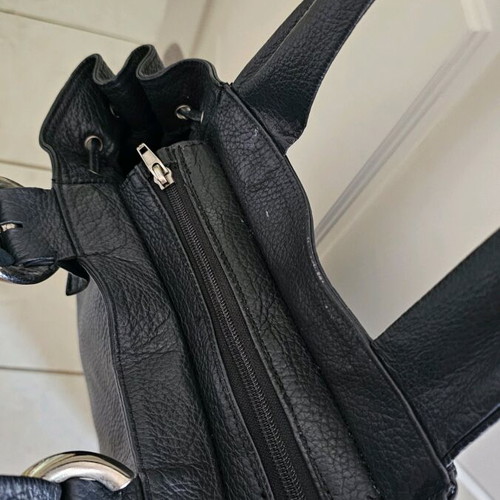 Leather shoulder bag used, very soft black leather