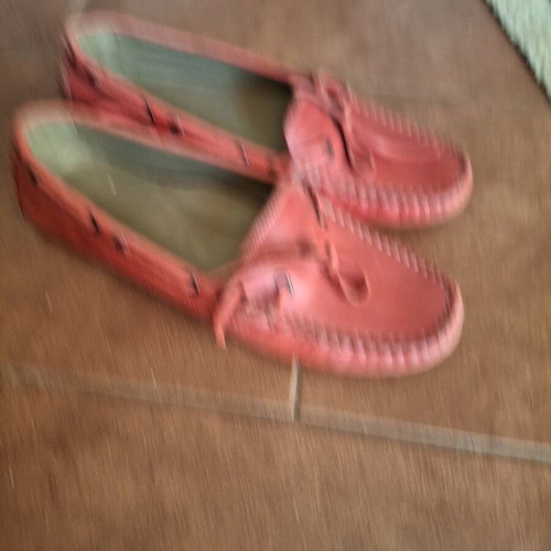 Women’s red leather ballet shoes like new, Voyages