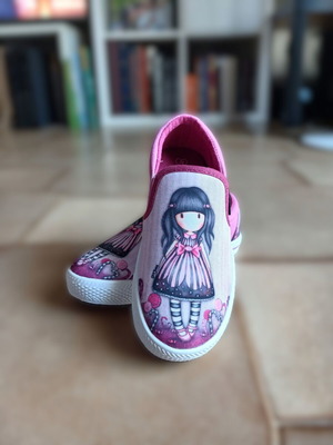 Santoro Gorjuss slip-on kids shoes size 31 new pink white