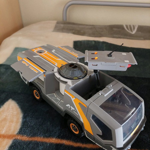 Playmobil battle vehicle like new