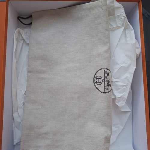 Hermes κουτί 46x38x10 με dustbag 49x44