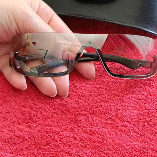 Vogue RAJ1598AA women's sunglasses like new, black with gray lens