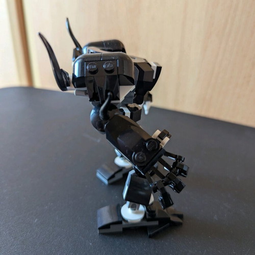 Lego Super Heroes Venom Mech Armor vs. Miles Morales (76276) like new without figures