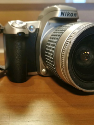 Sony F 75 35mm SLR camera with autofocus like new
