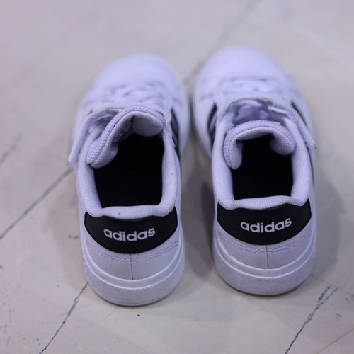 Adidas Kids Sneakers Size 30 White Black New