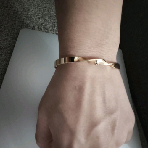 Bracelet handcuff new gold color, adjustable size