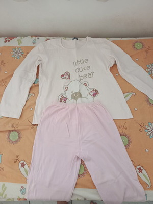 Girls' pajama set like new, white and pink, winter comfort