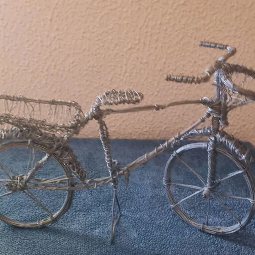 Handmade wire bicycle like new