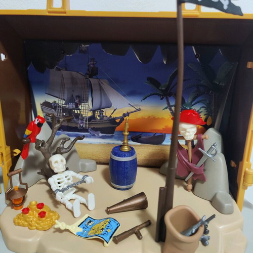 Playmobil Pirate Carrying Case like new