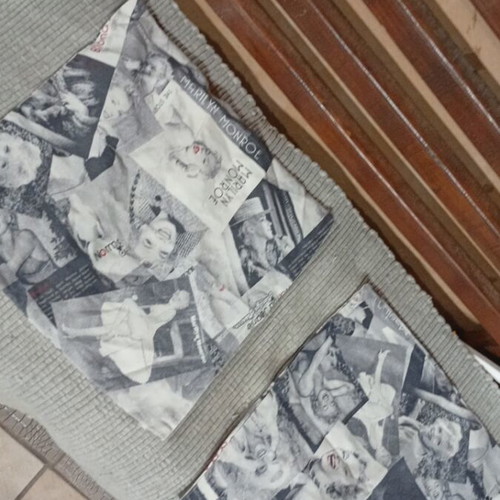 Pillowcases for sofa pillows like new, zipper closure, set of two 1.80m