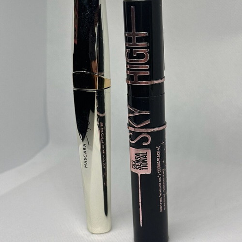 Eye mascara used, black