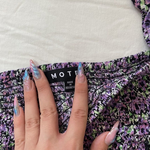 Purple floral crop top Motel size S like new