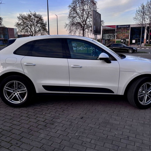 Porsche Macan S 2016 like new, petrol, 300000 km, white SUV