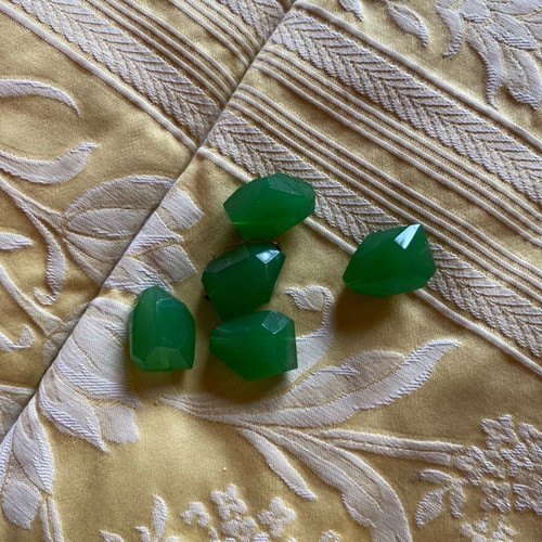 Semi-precious stones and beads for jewelry new