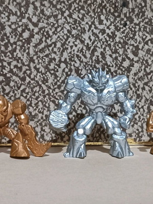 Preziosi figures used, set of 3, Marathon media