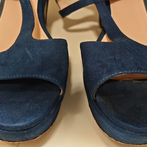 Dark blue suede T-strap platform sandals size 41 like new
