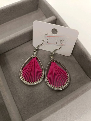 Dangling earrings new with pink threads and silver