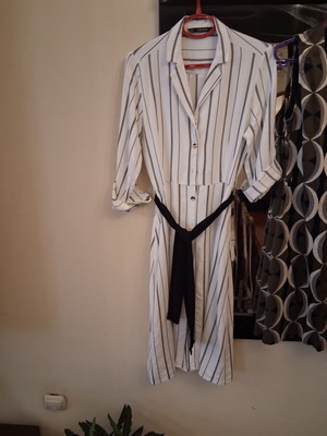 Zara semizie dress shirt like new, size S, black and white