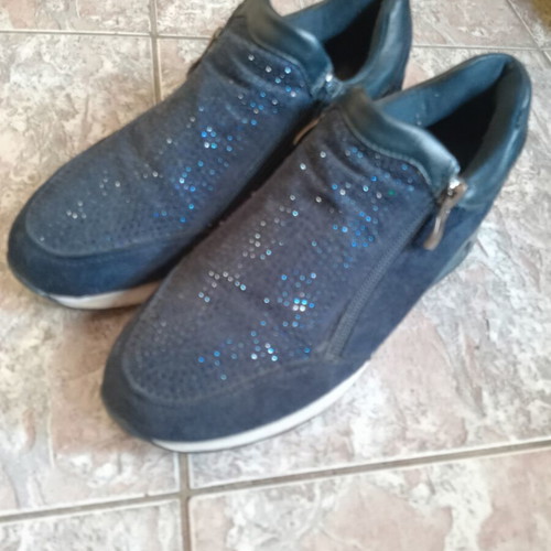 Piazza Shoes γυναικεία αθλητικά σαν καινούργια με στρας και φερμουάρ, μέγεθος 38, μπλε