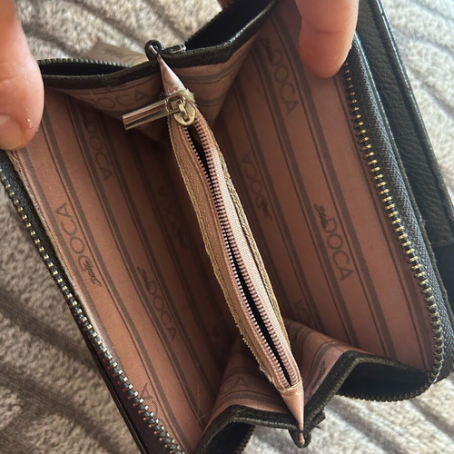 Doca black wallet used