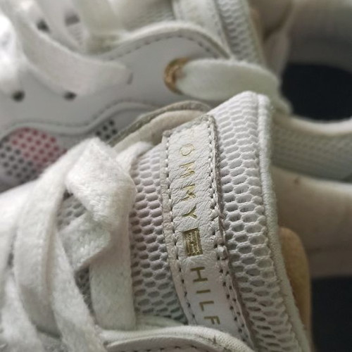 Tommy Hilfiger women's athletic shoes used, size 38, white