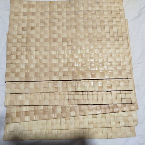 MAVVIN IKEA placemats set of 6, like new