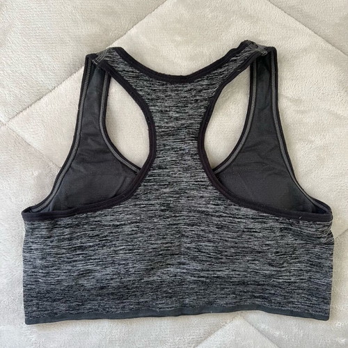 Sports bra like new, size M, black and gray