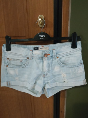 Σορτς τζιν Bershka σαν καινούργιο, μέγεθος 36, μπλε