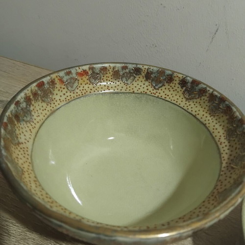Japanese bowl with lid used, Satsuma style decoration