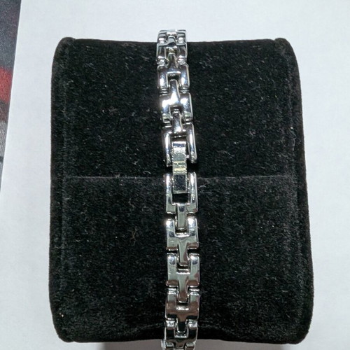 Pearl watch like new, women's color