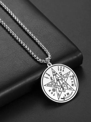 TE-TRA-GRAM-MA-TON necklace new, silver