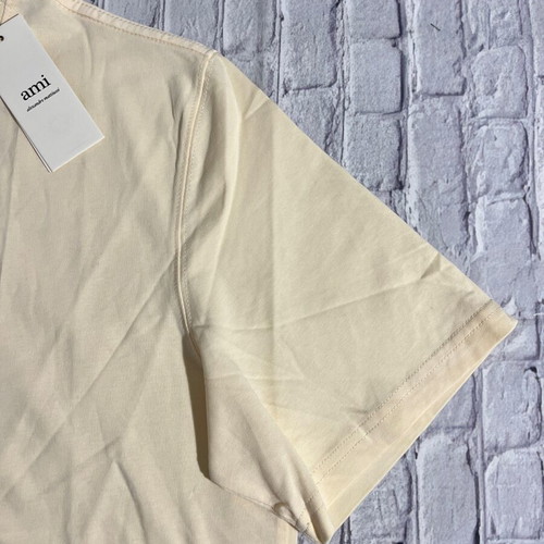 Ami Tee size medium new, beige