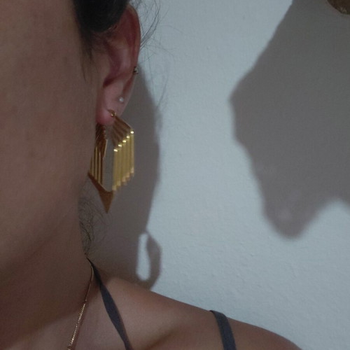 Earrings like new, Greek boutique, gold tone