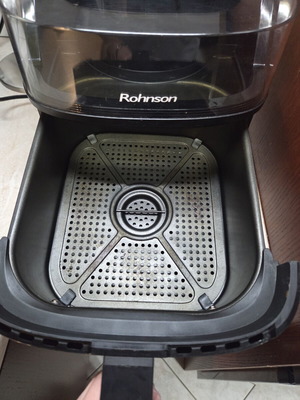 Rohnson Air Fryer with Wi-Fi 5.5lt Black R-2838 like new