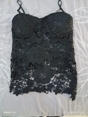 Lace bustier black like new with zipper