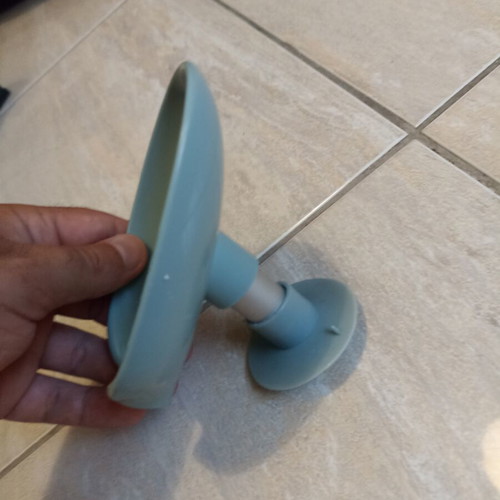 Soap holder with suction cup