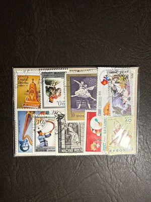 Stamp collection new, 50 different collectible stamps from various countries