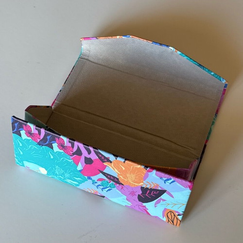Glasses case new, flat for easy storage